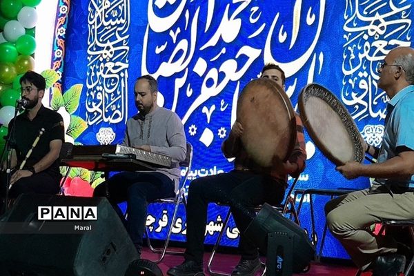 برگزاری جشن میلاد رسول‌ اکرم(ص) در ‌قرچک