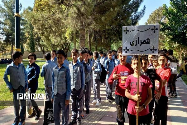 سومین اردوی یکروزه دهه هشتادی‌ها در بوستان ۱۵ خرداد شهرستان ورامین