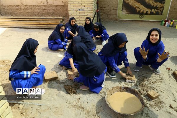 برگزاری جشنواره خشت و مهر در اردکان