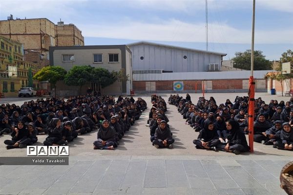 مراسم میلاد پیامبر(ص)  و امام جعفر صادق (ع) در دبیرستان هوشیار