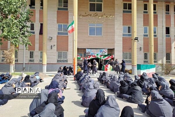 مراسم میلاد پیامبر(ص)  و امام جعفر صادق (ع) در دبیرستان هوشیار