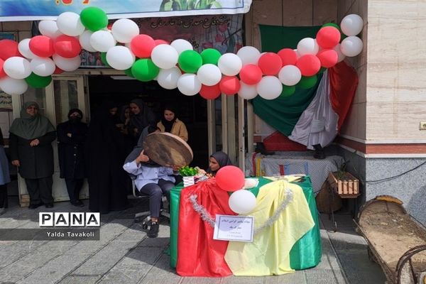 مراسم میلاد پیامبر(ص)  و امام جعفر صادق (ع) در دبیرستان هوشیار