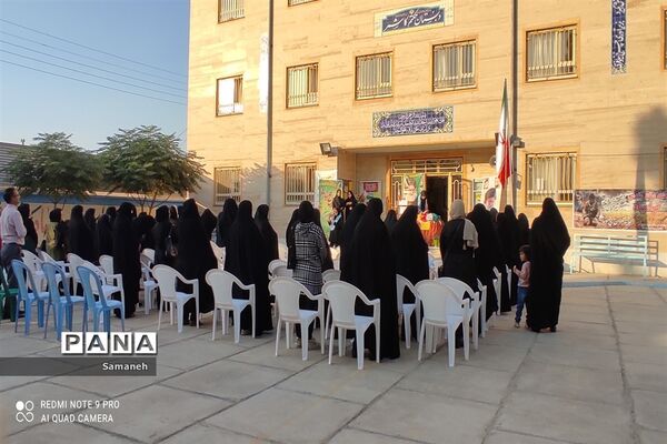 برگزاری جلسه انجمن اولیا دبیرستان دخترانه عفاف کاشمر