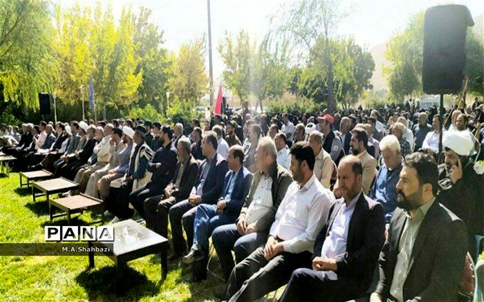 گهرو میزبان اولین جشنواره استانی انگور