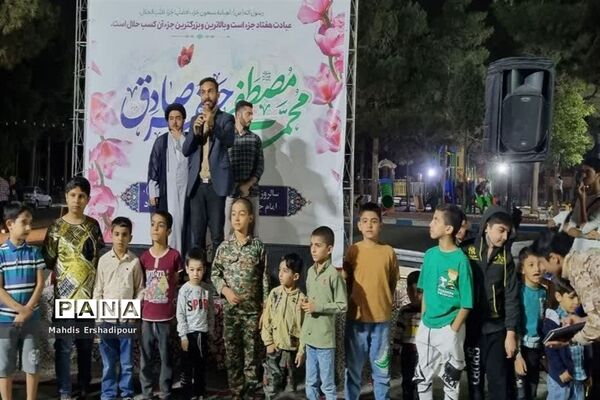 برگزاری جشن میلاد پیامبر (ص) و امام جعفر صادق (ع) در شهرک شهید درخشان