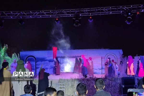 اجرای نمایش آن سوی تاریکی‌ها درجستجوی نور