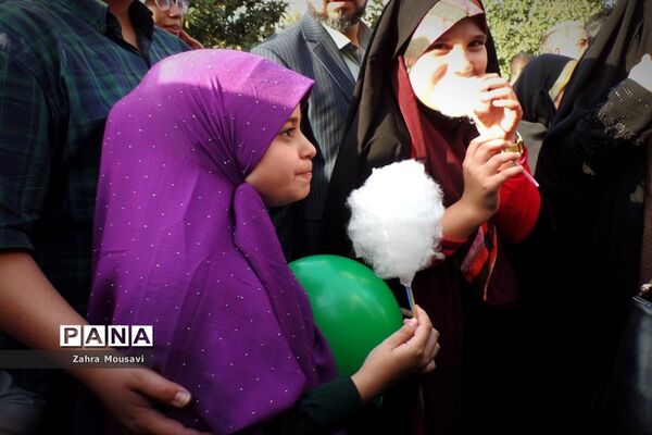 جشن بزرگ میلاد پیامبر اکرم (ص) در میدان ولیعصر