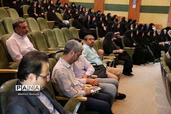 دوره آموزش تکمیلی «معلم راوی» در قم