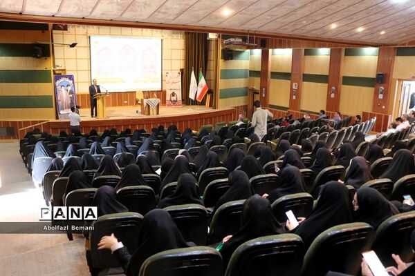 دوره آموزش تکمیلی «معلم راوی» در قم