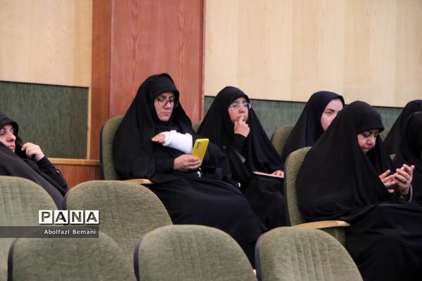 دوره آموزش تکمیلی «معلم راوی» در قم