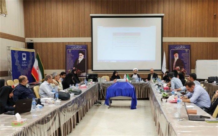 ارتباط میان معلمان و مولفان نقش به‌سزایی در رفع نواقص دارد