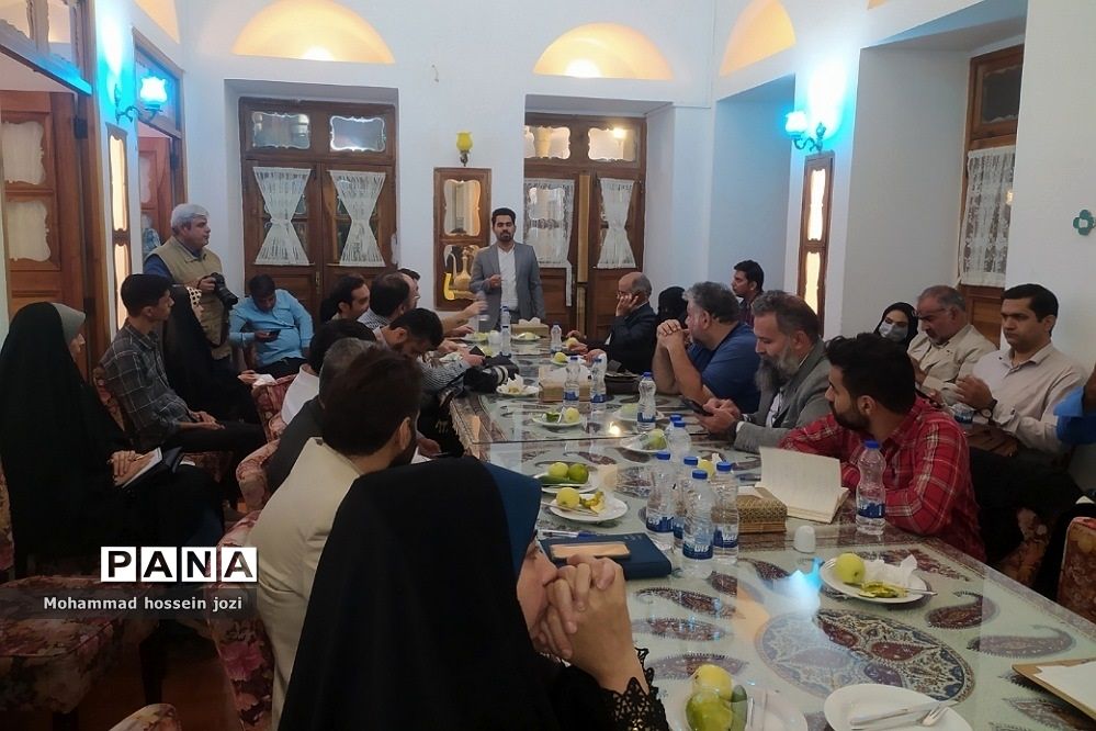 نشست خبری روز قم در خانه تاریخی یزدان پناه