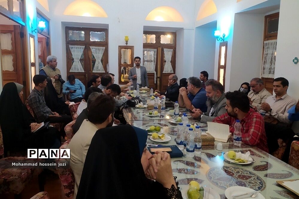 نشست خبری روز قم در خانه تاریخی یزدان پناه