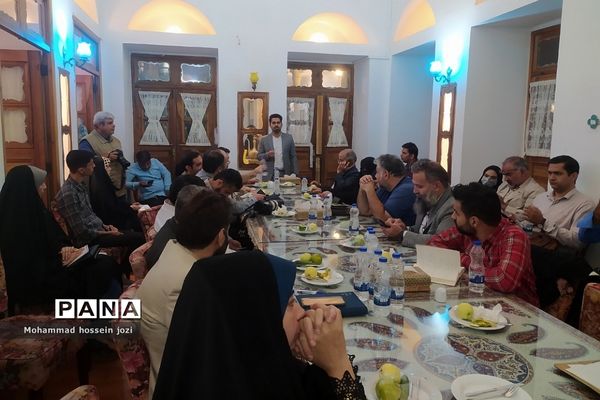 نشست خبری روز قم در خانه تاریخی یزدان پناه