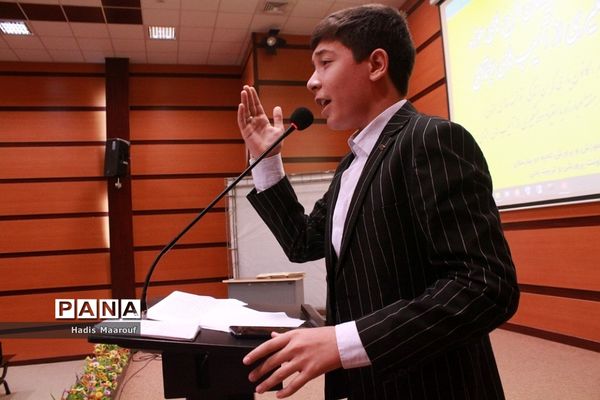 آیین تجلیل از برگزیدگان طرح‌های کارشناسی مشاوره و مراقبت در برابر آسیب‌های اجتماعی