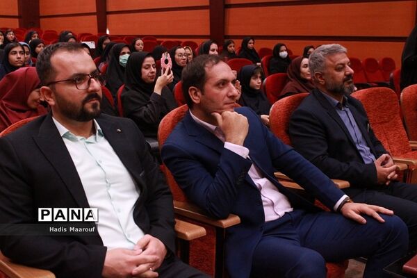 آیین تجلیل از برگزیدگان طرح‌های کارشناسی مشاوره و مراقبت در برابر آسیب‌های اجتماعی
