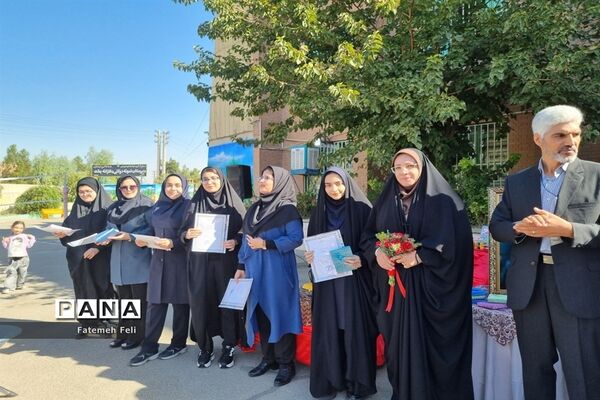 تجلیل از رتبه‌های برتر کنکور سراسری، آموزشی و پرورشی دبیرستان نمونه دولتی ارشاد