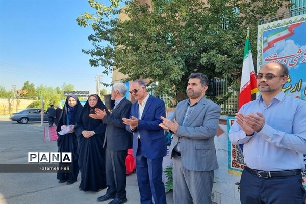 تجلیل از رتبه‌های برتر کنکور سراسری، آموزشی و پرورشی دبیرستان نمونه دولتی ارشاد