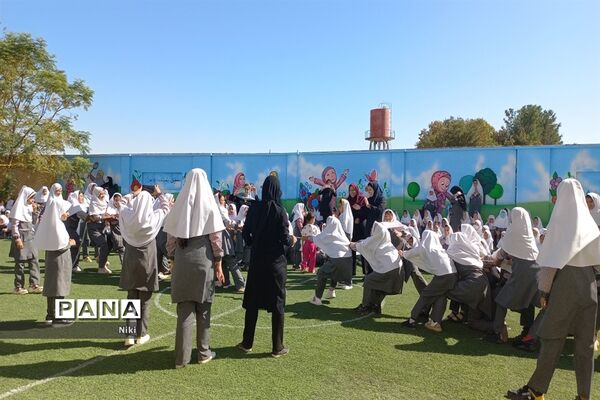 اردوی درون مدرسه‌ای در مدرسه کوثر منطقه جوادآباد