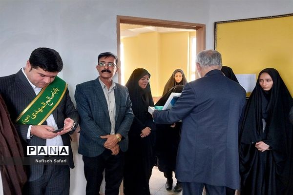 حضور پرچم متبرک مسجد مقدس جمکران در دبیرستان حضرت مریم