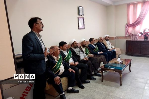 حضور پرچم متبرک مسجد مقدس جمکران در دبیرستان حضرت مریم