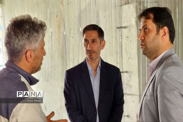 بازدید از مدارس در حال ساخت شهرستان بهارستان