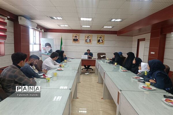 نخستین نشست هم‌اندیشی خبرنگاران پانا شهرستان ملارد در سال تحصیلی جدید