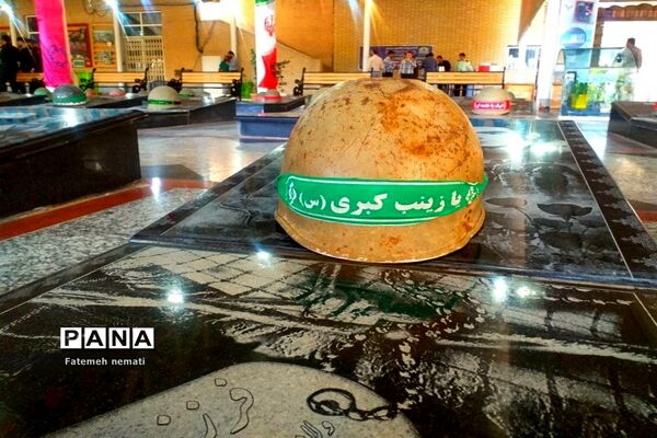 گرامیداشت روز نیروی انتظامی در گلزار شهدای ملارد