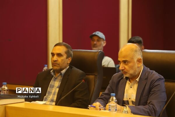 دیدار رئیس شورای شهر اسلامی شهر تهران با مهمانان اجلاس یادواره محمد الدوره