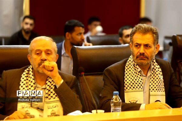 دیدار رئیس شورای شهر اسلامی شهر تهران با مهمانان اجلاس یادواره محمد الدوره