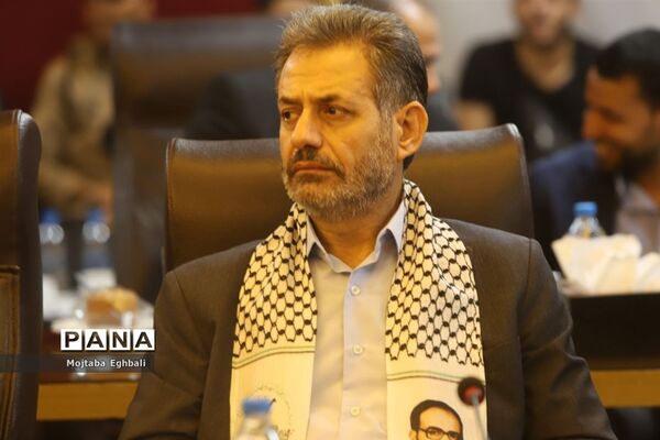 دیدار رئیس شورای شهر اسلامی شهر تهران با مهمانان اجلاس یادواره محمد الدوره