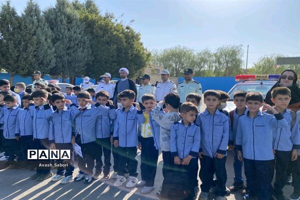 گرامیداشت هفته نیروی انتظامی در مدارس آباده
