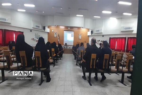 برگزاری همایش مدیران حوزه معاونت متوسطه ناحیه ۷ مشهد مقدس