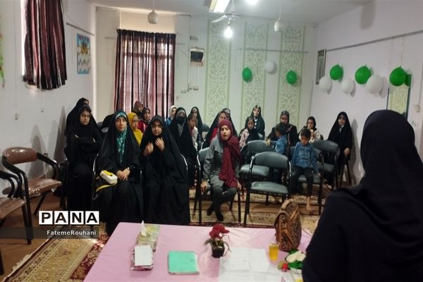 برگزاری پاتوق دخترانه در خلیل آباد