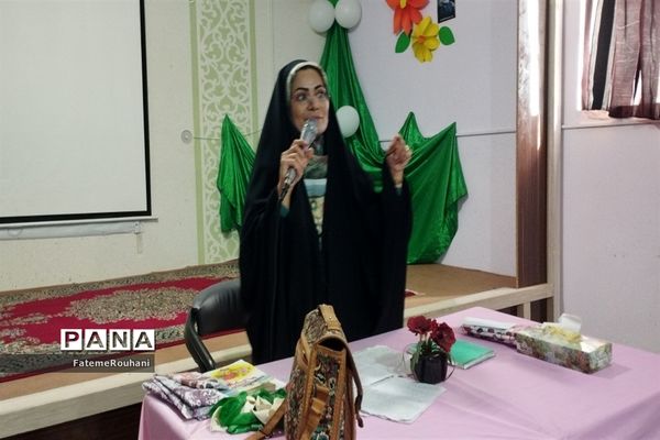 برگزاری پاتوق دخترانه در خلیل آباد