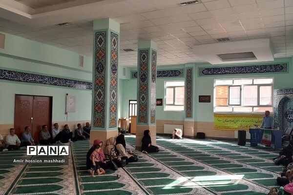 برگزاری جلسه انجمن اولیا و مربیان در دبیرستان ابن‌سینا رودهن