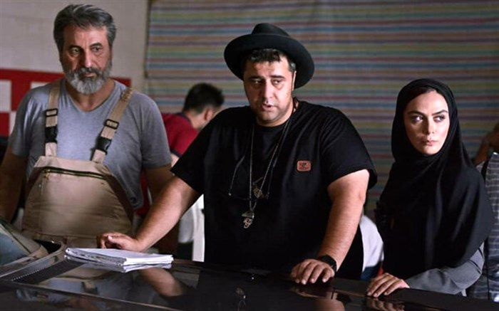 نمایش و نقد فیلم سینمایی «زنبور کارگر» در فرهنگسرای ارسباران