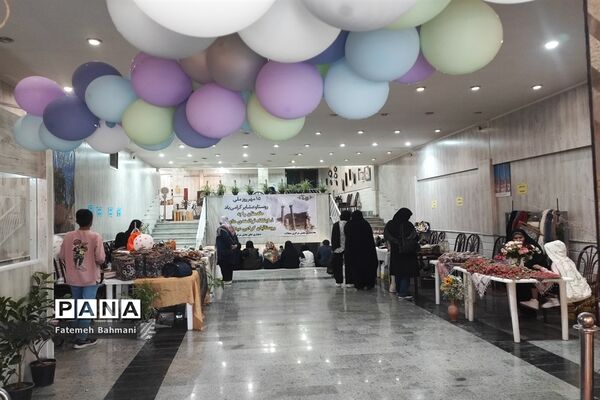 نمایشگاه توانمندی‌های روستایی در شهرستان محلات