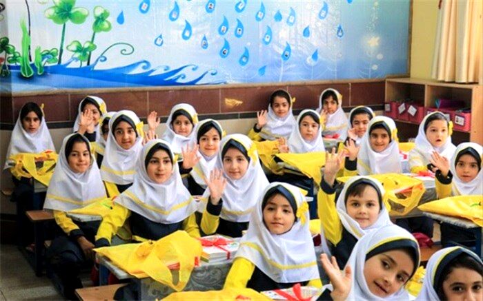 ساعات آموزشی مدارس ابتدایی باید در پنج زنگ ۴۵ دقیقه‌ای تنظیم شود
