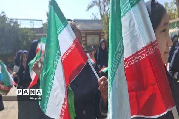 جشن پیروزی مقاومت در آموزشگاه نوشین بختیاری جوادآباد