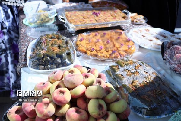 زنگ غنچه‌ها در تبریز