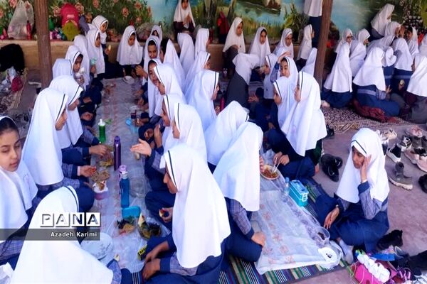 روز جهانی کودک و ساخت بادبادک آرزوها در دبستان شاهد نیک‌اندیشان ناحیه یک