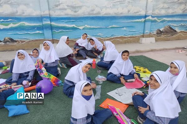 روز جهانی کودک و ساخت بادبادک آرزوها در دبستان شاهد نیک‌اندیشان ناحیه یک