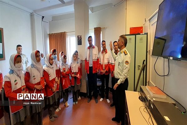تجلیل به‌مناسبت هفته نیروی انتظامی شهرستان مانه وسملقان
