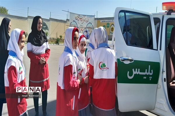 تجلیل به‌مناسبت هفته نیروی انتظامی شهرستان مانه وسملقان