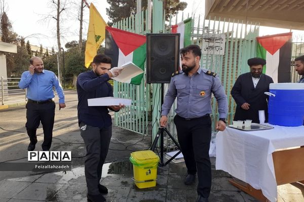 جشن و شادی مردم تهران در خیابان‌ها برای مقاومت فلسطین