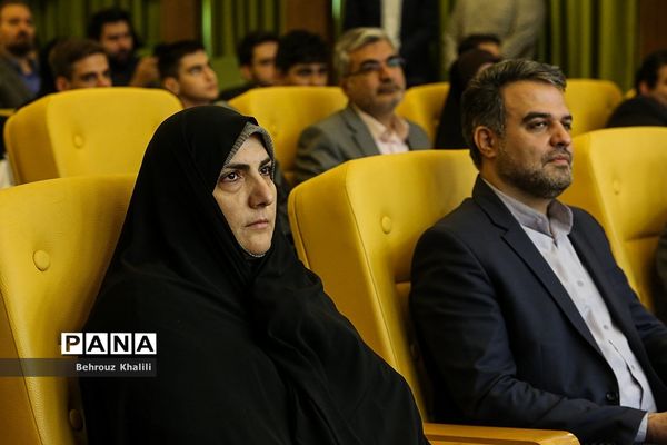 افتتاحیه نمایشگاه «یک تجربه نوآورانه»