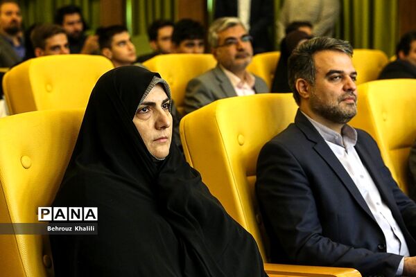 افتتاحیه نمایشگاه «یک تجربه نوآورانه»