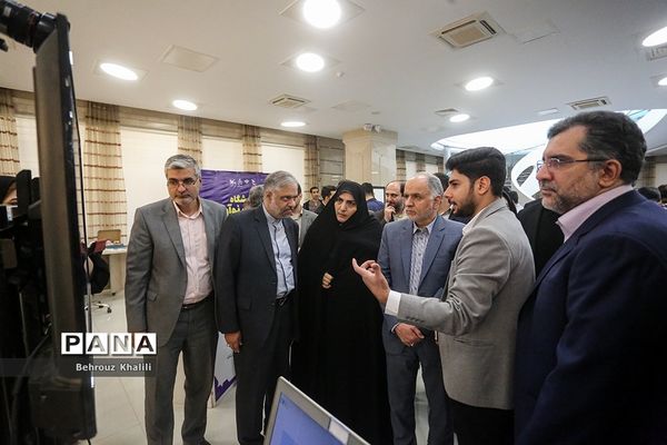 افتتاحیه نمایشگاه «یک تجربه نوآورانه»