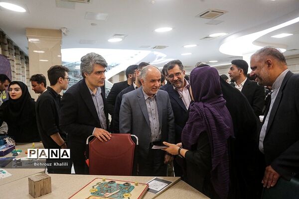 افتتاحیه نمایشگاه «یک تجربه نوآورانه»